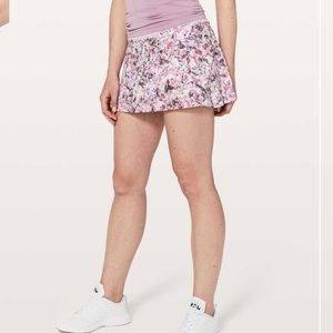 Lululemon Play off the Pleats Skirt